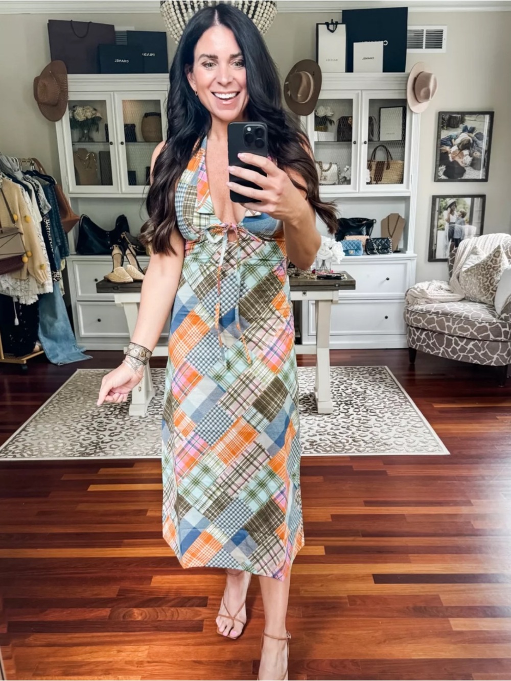 Danny Madras Halter Dress
𝒰𝓇𝒷𝒶𝓃 𝒪𝓊𝓉𝒻𝒾𝓉𝓉ℯ𝓇𝓈
𝒩𝒲𝒪𝒯
𝒞ℴ𝓁ℴ𝓇- ℳ𝓊𝓁𝒾𝓅𝓁ℯ - Picture 3 of 6